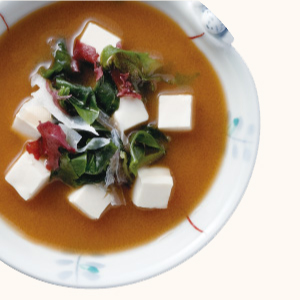 Seaweeds and Tofu Miso Soup