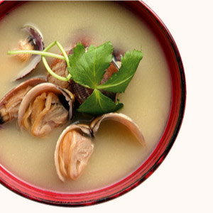 Littleneck Clam and Japanese Honeywort Miso Soup