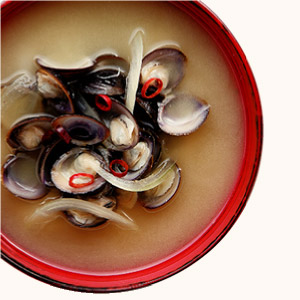 Freshwater Clam, Onion and Red Pepper Miso Soup