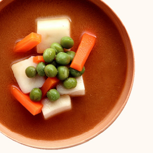 Green Peas and Boiled Fish Cake Miso Soup