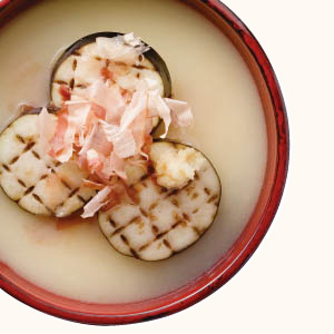 Broiled American Eggplant and Bonito Flakes Miso Soup
